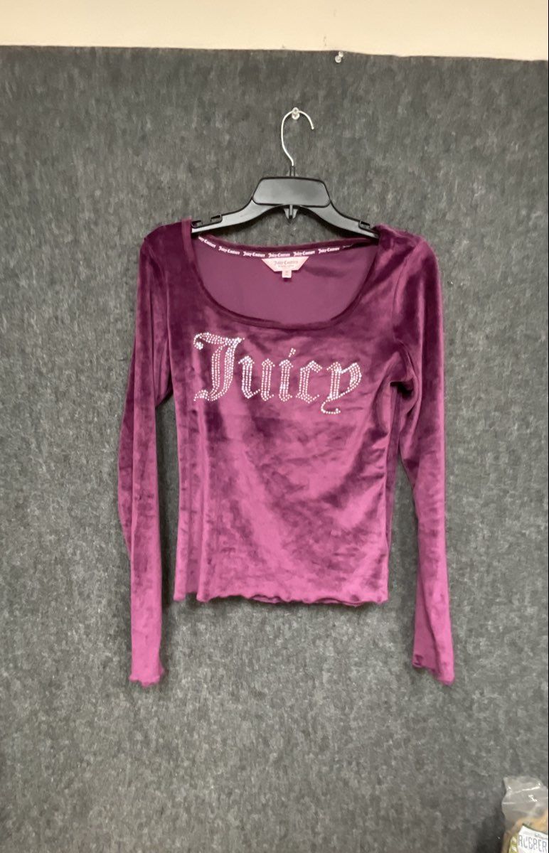 Vintage Y2K Juicy Couture Women's Purple Velour Rhinestone Sleepwear Top Sz M