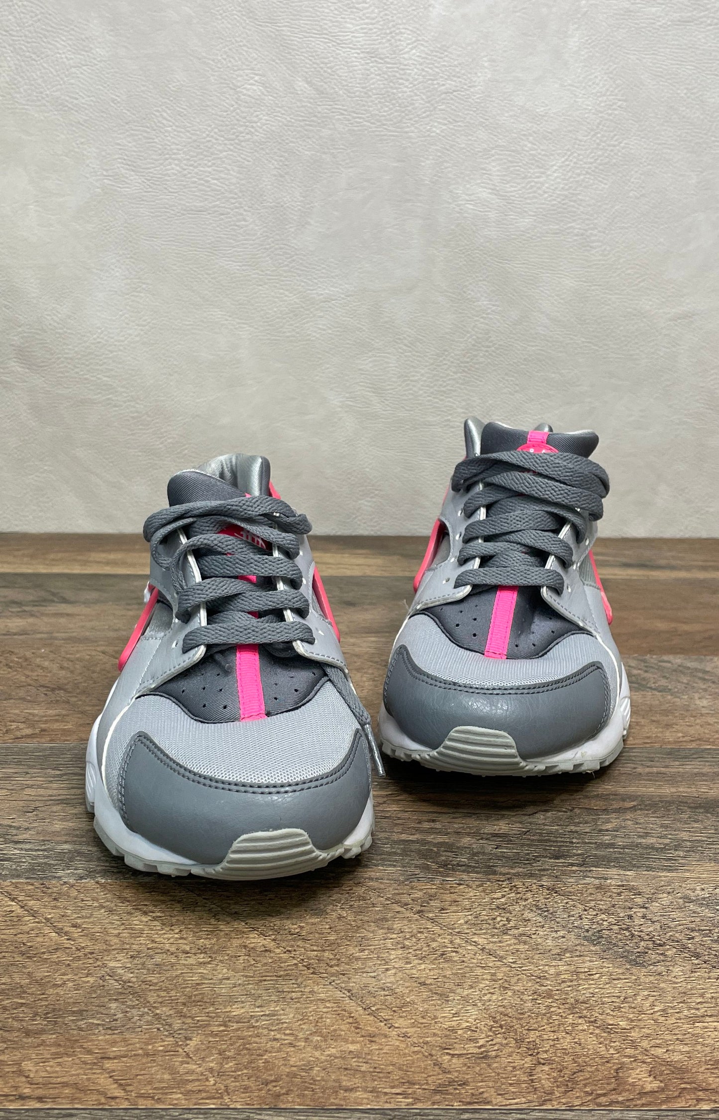 Nike Air Huarache Run GS Grey Pink Kids Running Sneakers Size 7Y