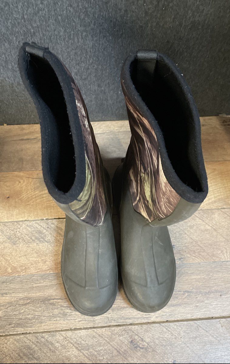 RedHead Camo Grey Waterproof Rubber Hunting Boots Men's Size 8