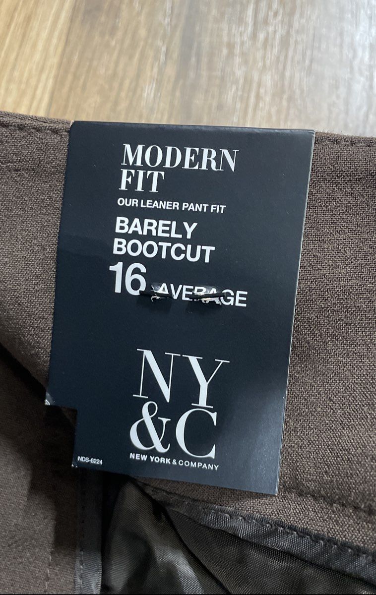New York & Company Women's 7th Avenue Brown Barely Bootcut Dress Pants Sz 16 NWT