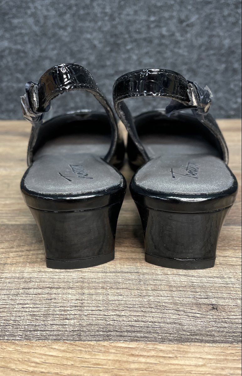Trotters Dea Black Croc Patent Leather Slingback Pumps Women's Size 9 S Narrow