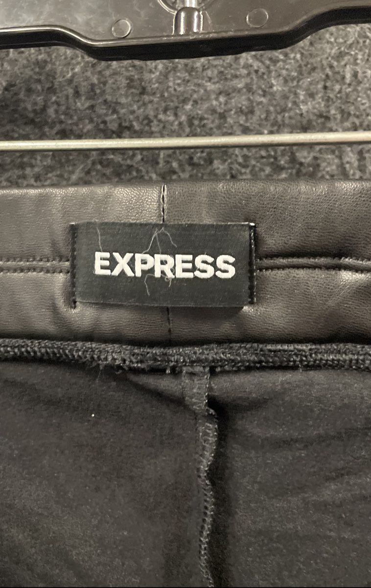 Express Women's Black Faux Leather High Rise Stretch Leggings Pants Size L NWT