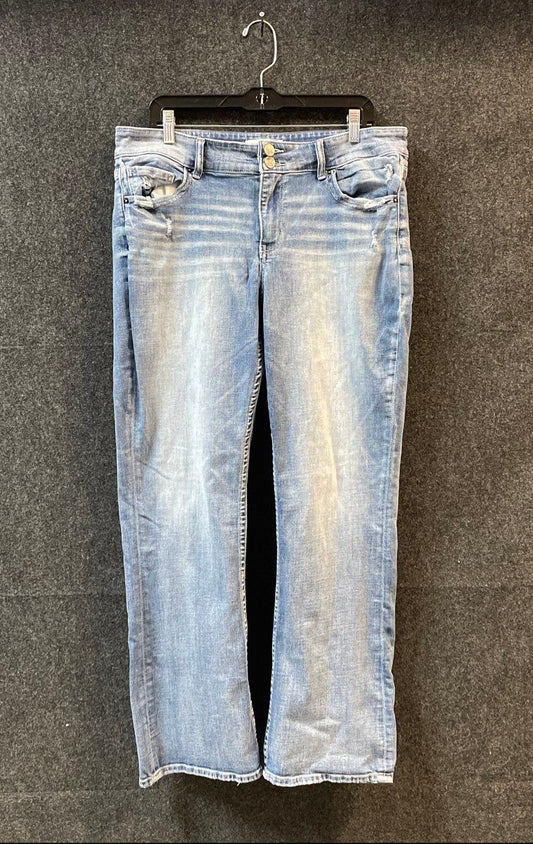 BKE Women's Victoria Mid-Rise Bootcut Jeans Light Wash Distressed Sz 34x31.5