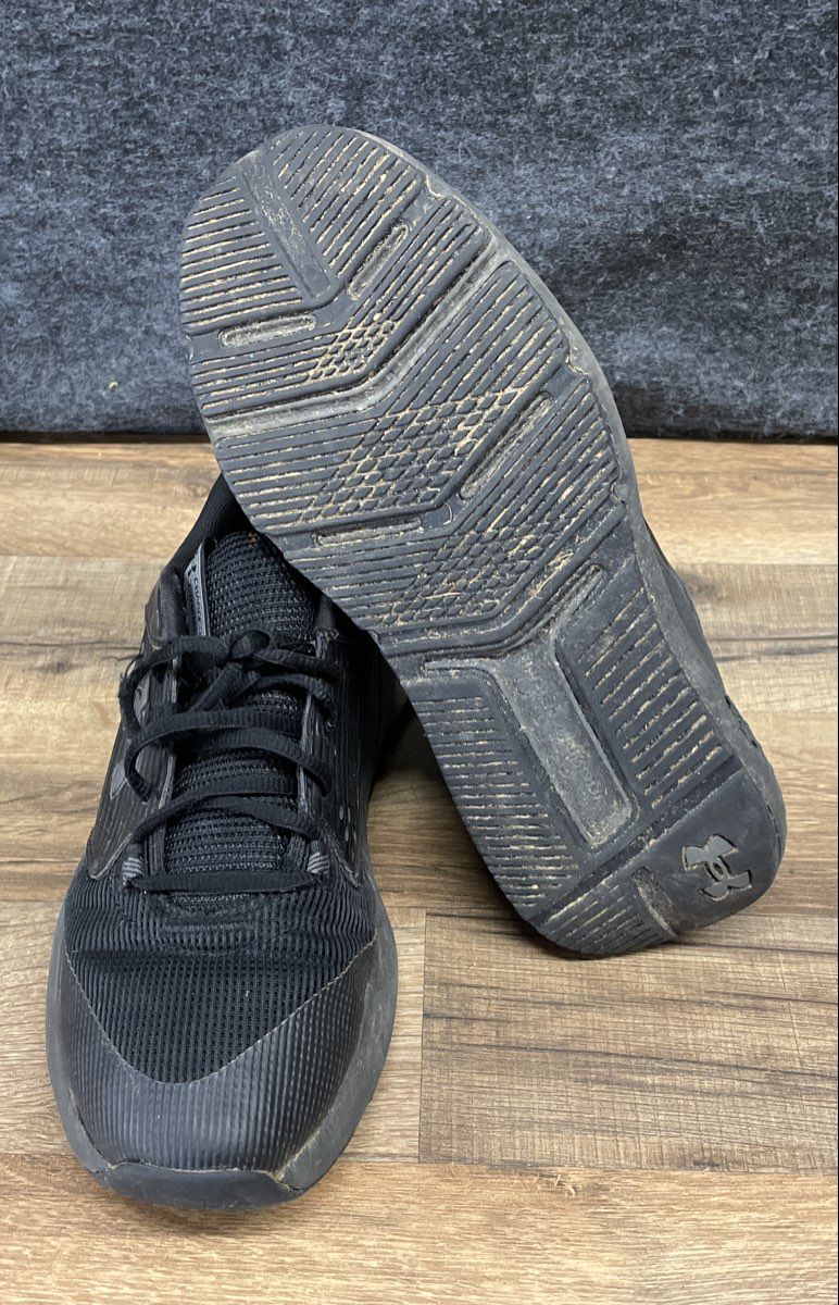 Under Armour Charged Commit TR 4 Black Training Sneakers Size 7.5