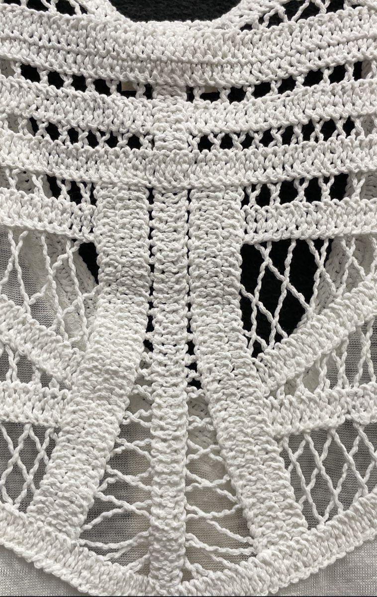 Elie Tahari Women's White Linen Sleeveless Crochet Yoke Top Sz M NWT