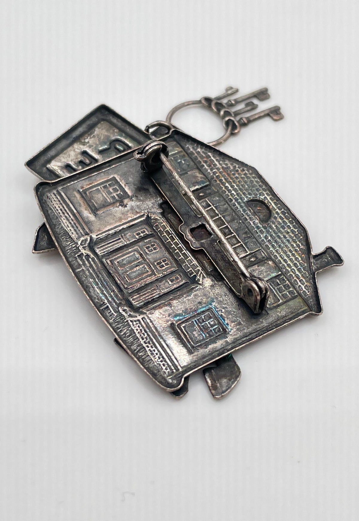 925 Sterling Silver W/ Low Grade Backing (Ag 86) For Sale House Brooch Pin 12.4g