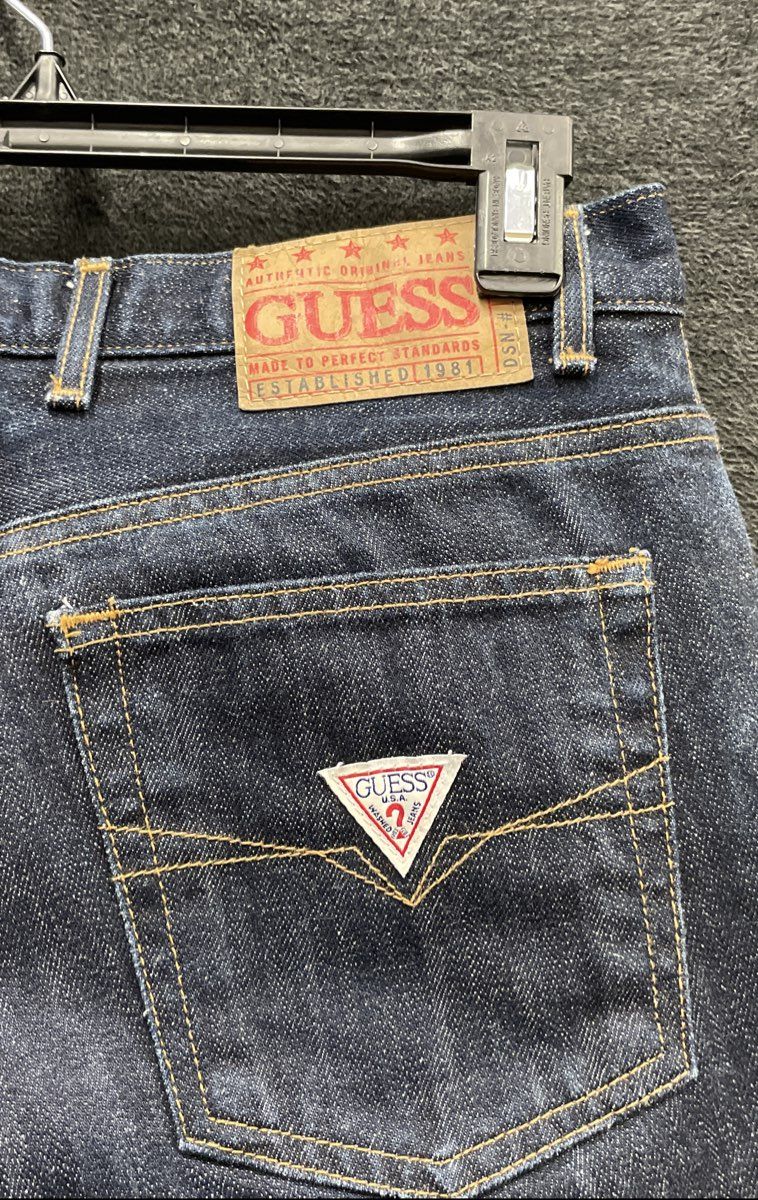 Vintage Y2K Guess Men's Dark Wash Straight Leg 100% Cotton Jeans 69006-SH Sz 30