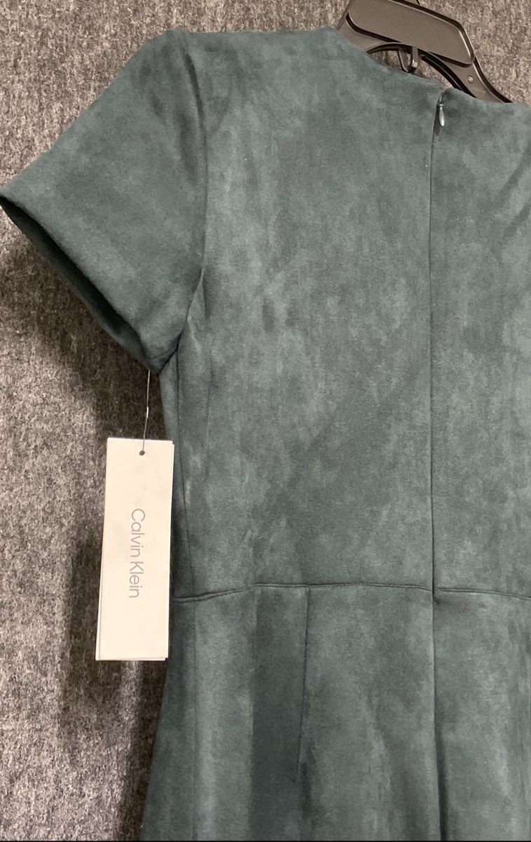 Calvin Klein Women's Green Faux Suede O-Ring Front Zip Sheath Dress NWT Sz 6