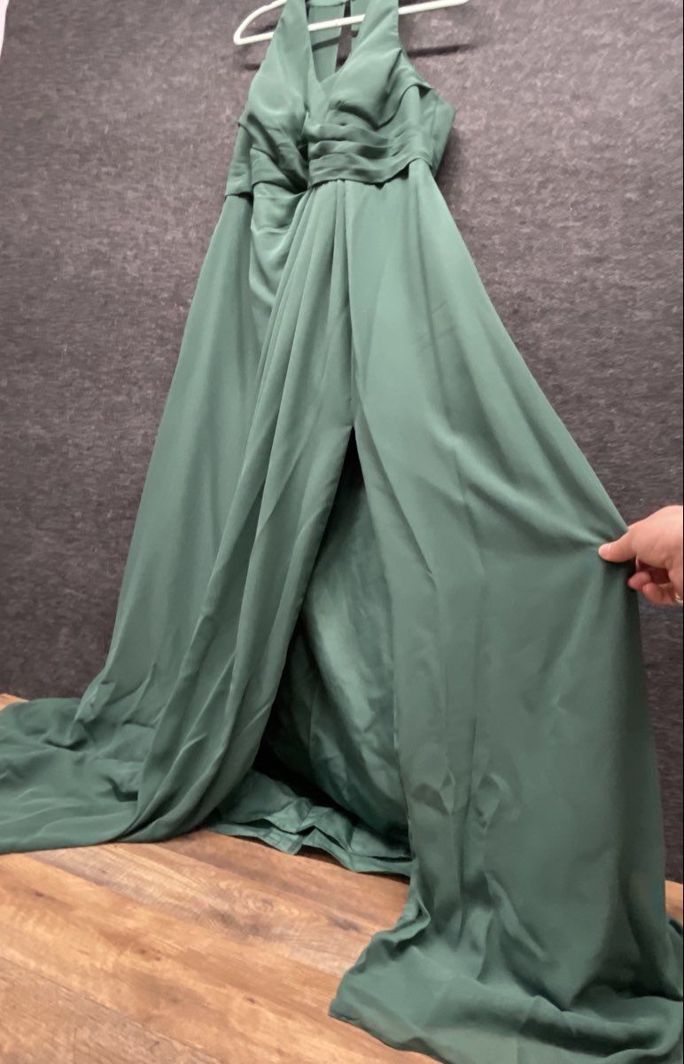 Azazie Women's Green Chiffon Halter High Slit Maxi Formal Gown Dress Sz A18