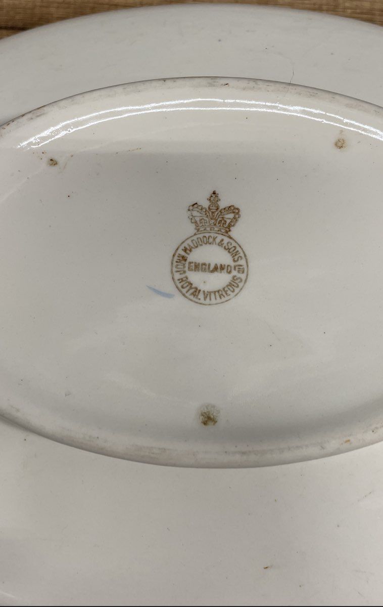 John Maddock & Sons Royal Vitreous Floral Covered Vegetable Dish Tureen Vintage