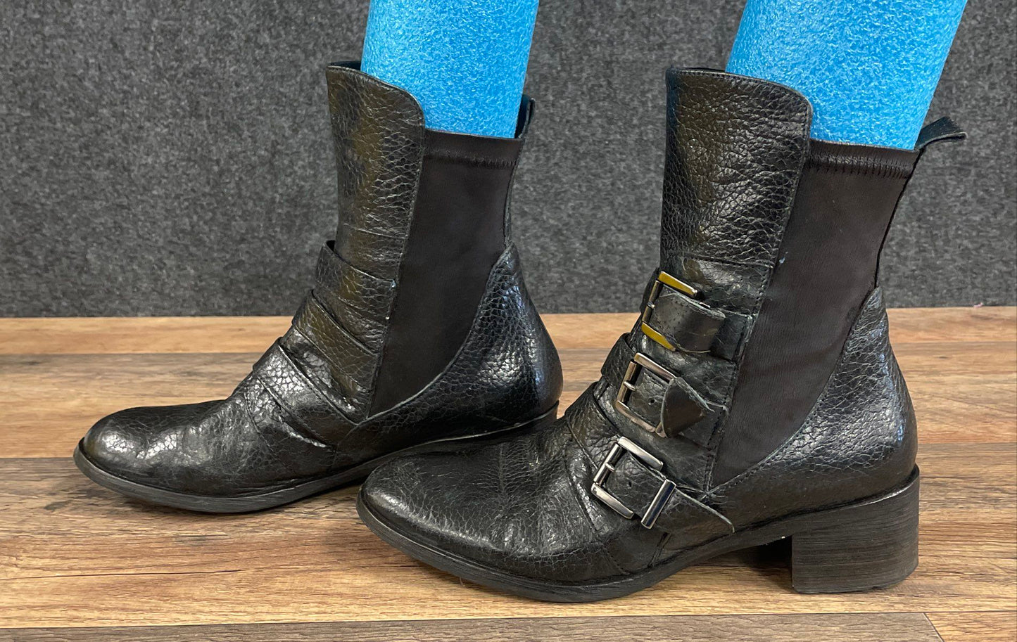 Stellemonelle Black Leather Triple Buckle Moto Ankle Boots Made In Italy Size 38