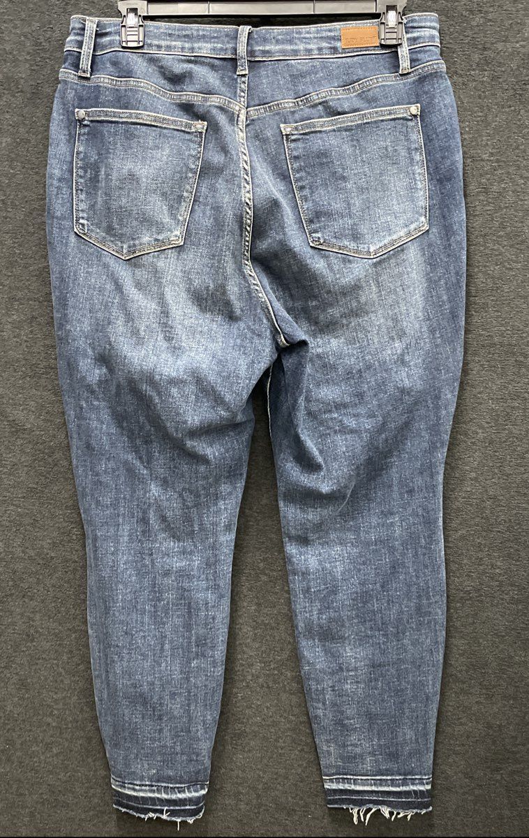 Judy Blue Women's High Rise Skinny Fit Distressed Raw Hem Jeans Sz 18W
