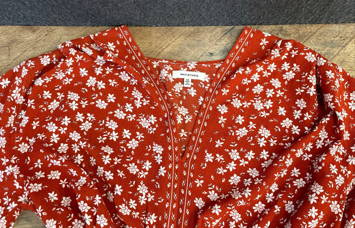 Max Studio Women's Rust Floral Tie Waist Smocked V-Neck Blouse Sz M