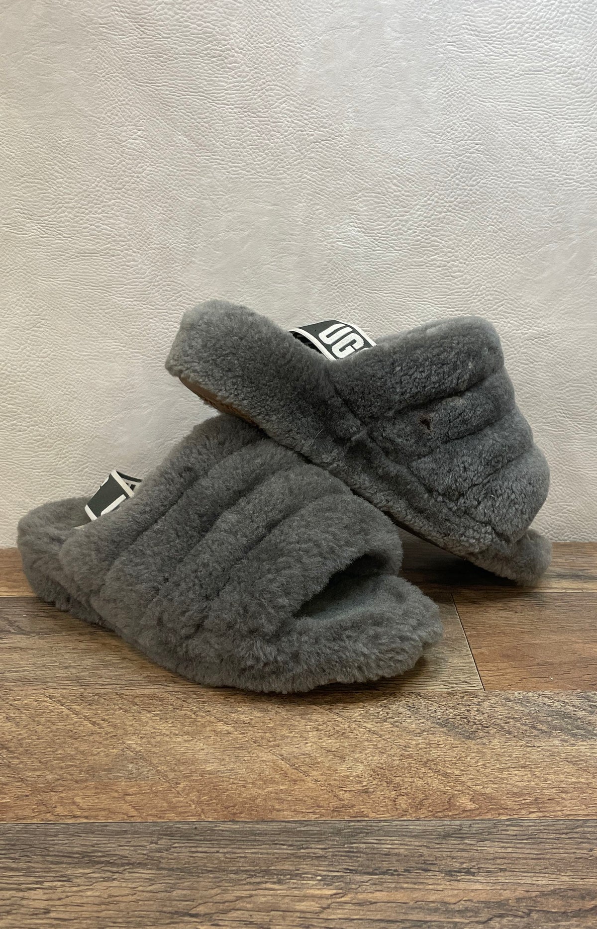 UGG Fluff Yeah Slide Charcoal Grey Sheepskin Platform Sandals Women's Size 8