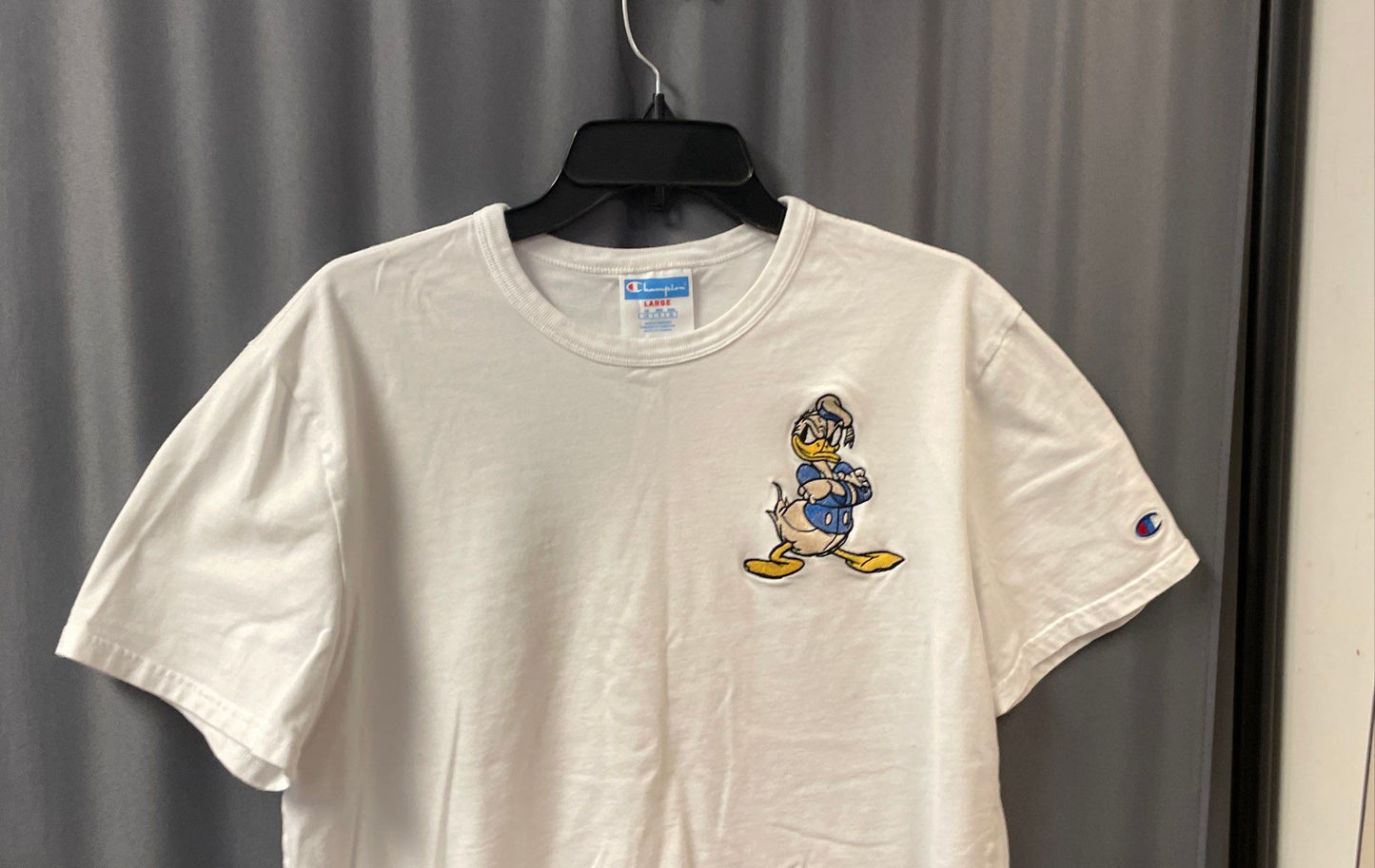 Champion Men's White Donald Duck Embroidered Model Sheet T-Shirt Sz L