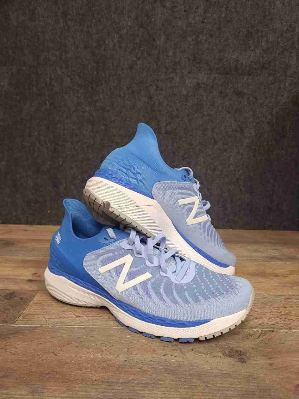 New Balance Fresh Foam 860v11 Light Blue Grey Running Shoes Women's Size 10
