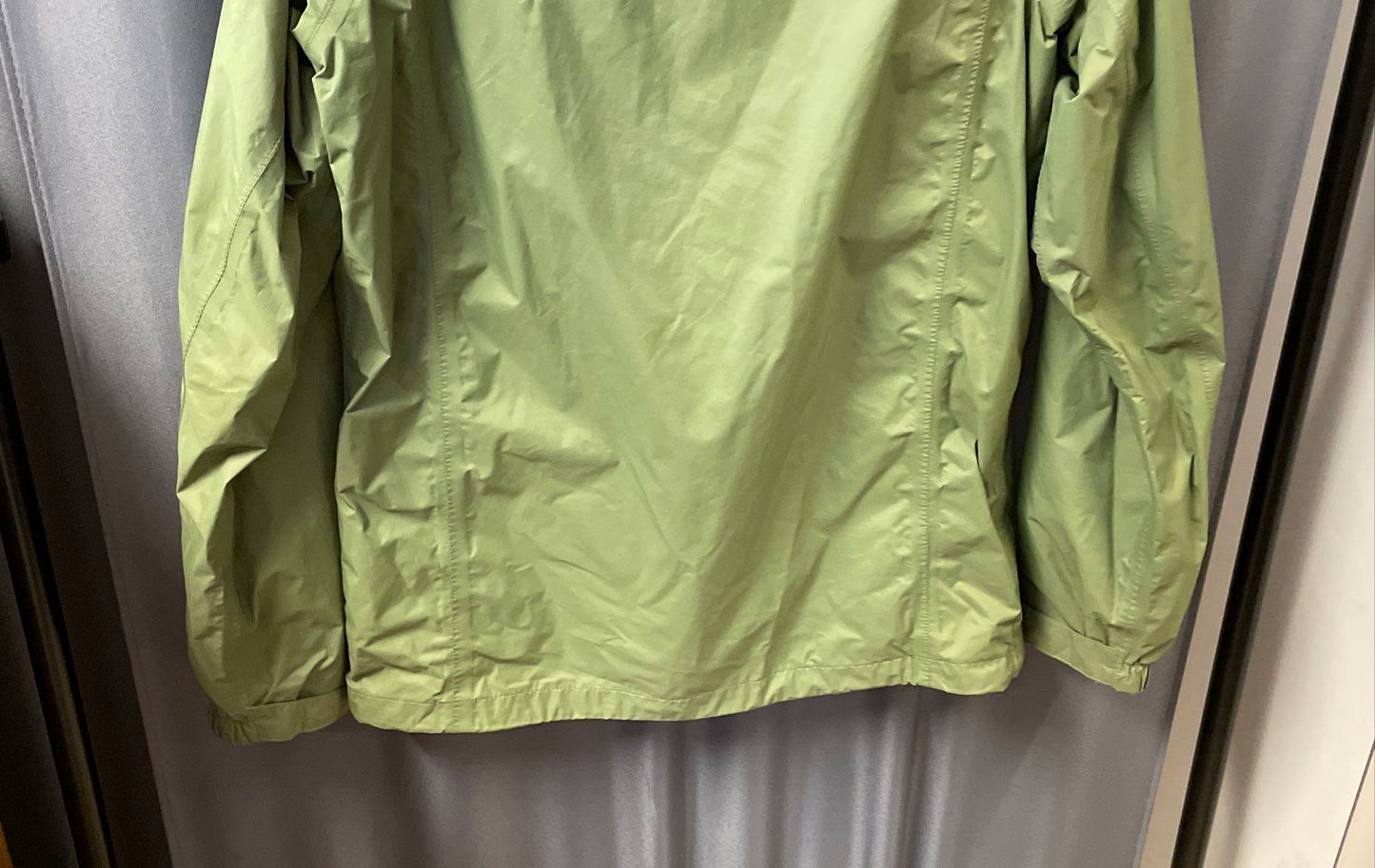 Columbia Men's Green Omni-Tech Waterproof Hooded Rain Jacket Size S