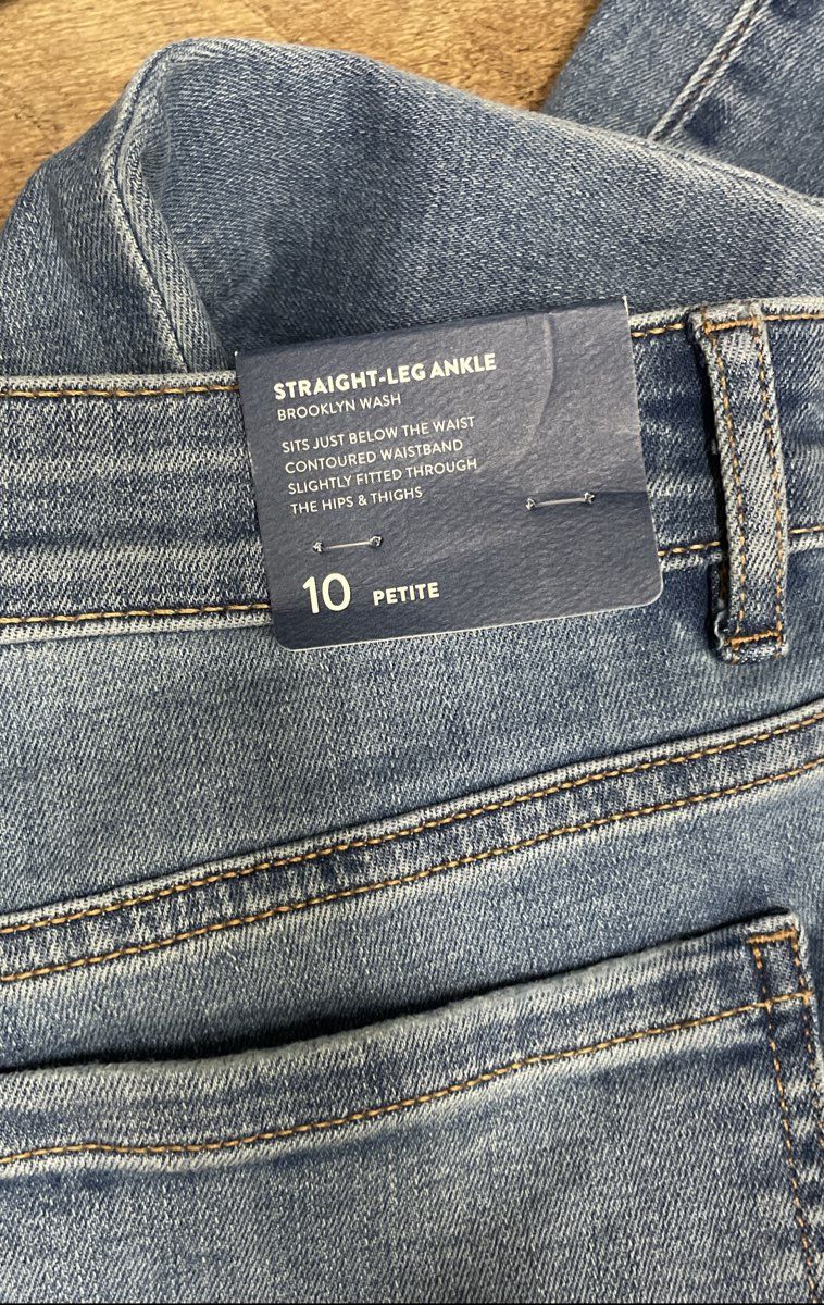 J. Jill Women's Straight-Leg Ankle Boyfriend Jeans Brooklyn Wash Blue Sz 10P NWT