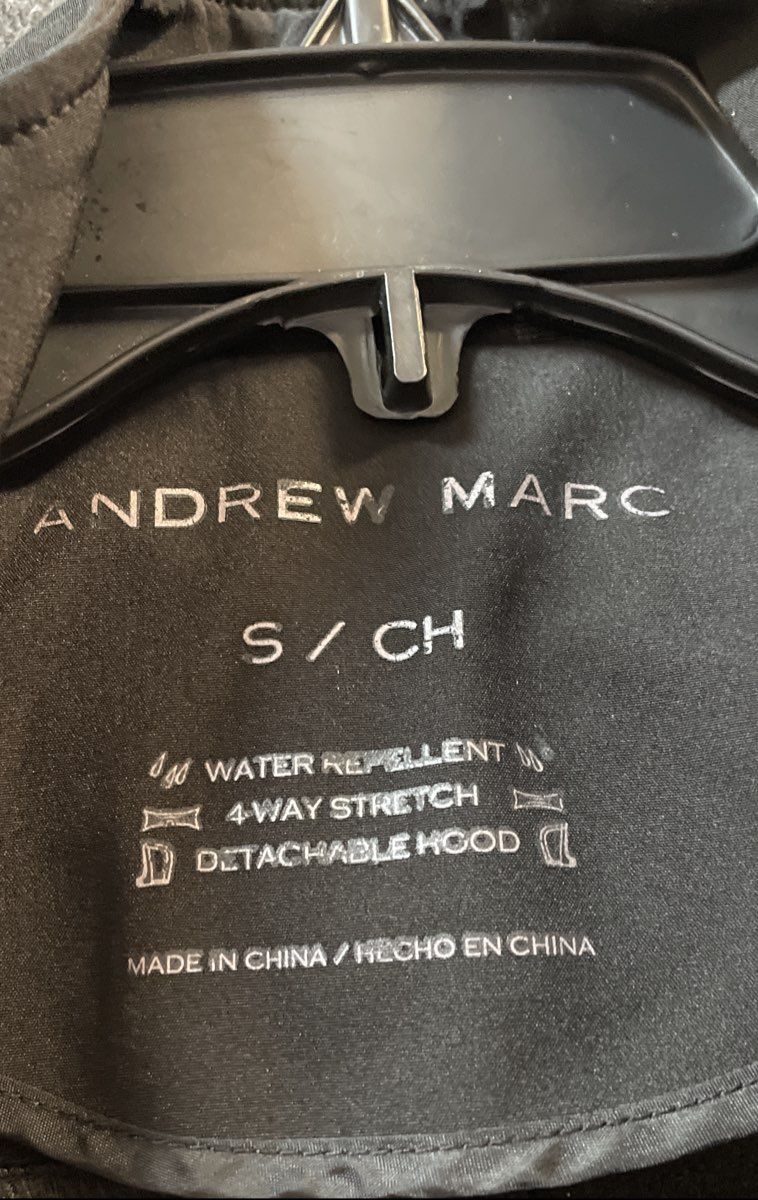 Andrew Marc Women's Black Softshell Jacket Detachable Hood Water Repellent Sz S
