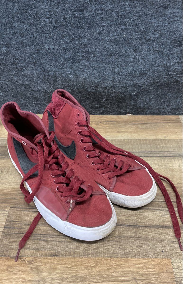 Nike SB Blazer Court Mid Dark Beetroot Black Canvas Sneakers Men's Size 10
