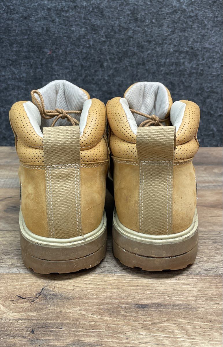 Timberland Newmarket 41053 Moc Toe Wheat Nubuck Chukka Boots Men's Size 12M
