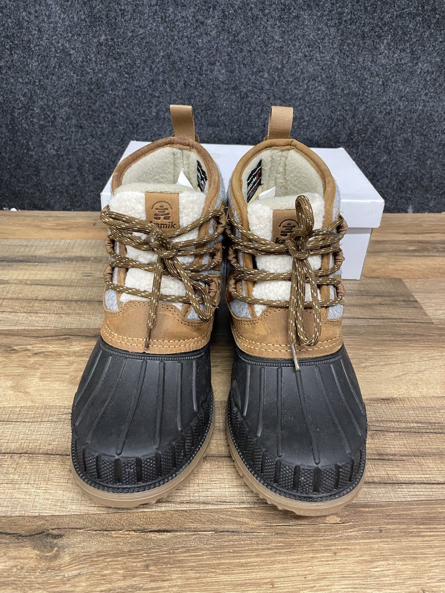 Kamik Sienna Lo Grey Tan Waterproof Duck Boots Women's Size 9