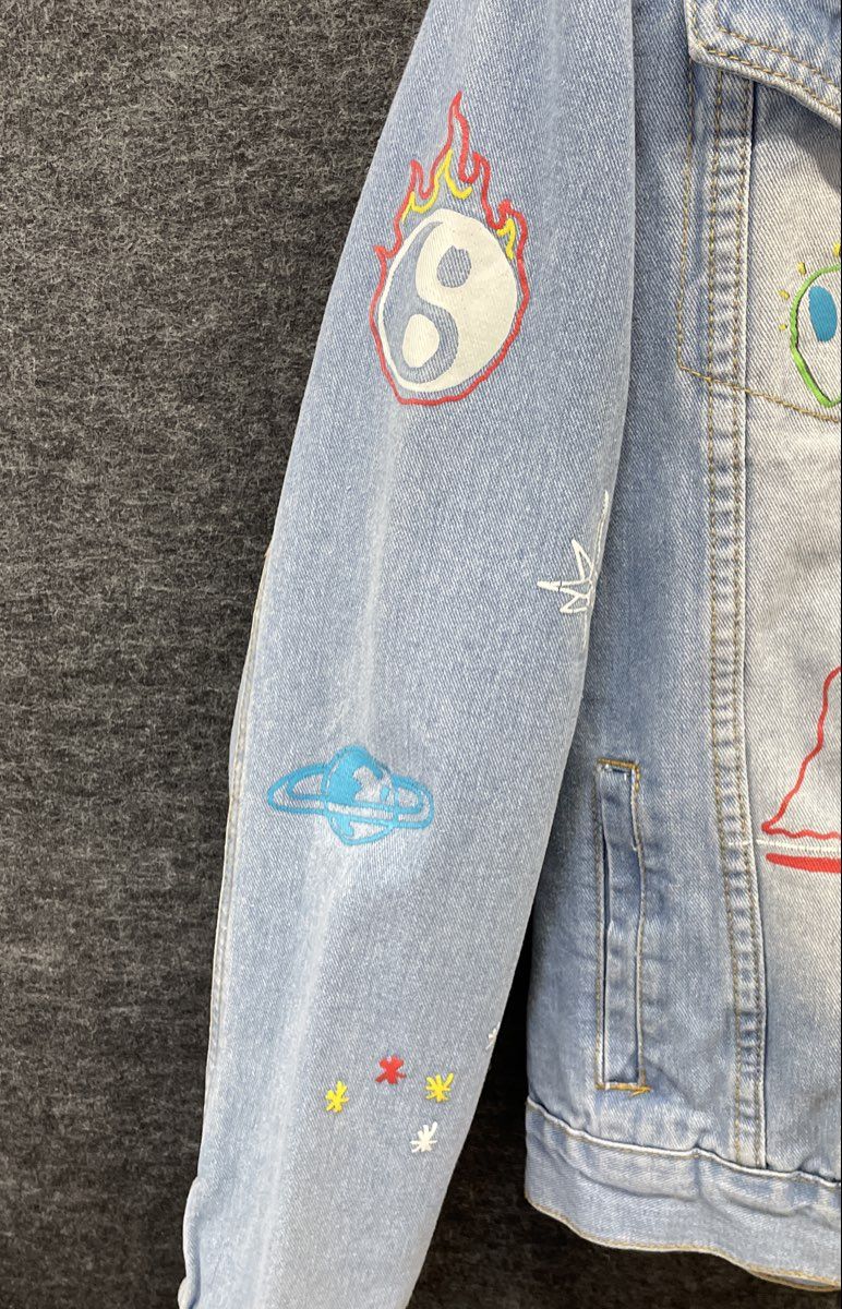 Trademark Brooklyn Cloth Men's Blue Graphic Doodle Denim Trucker Jacket Sz M