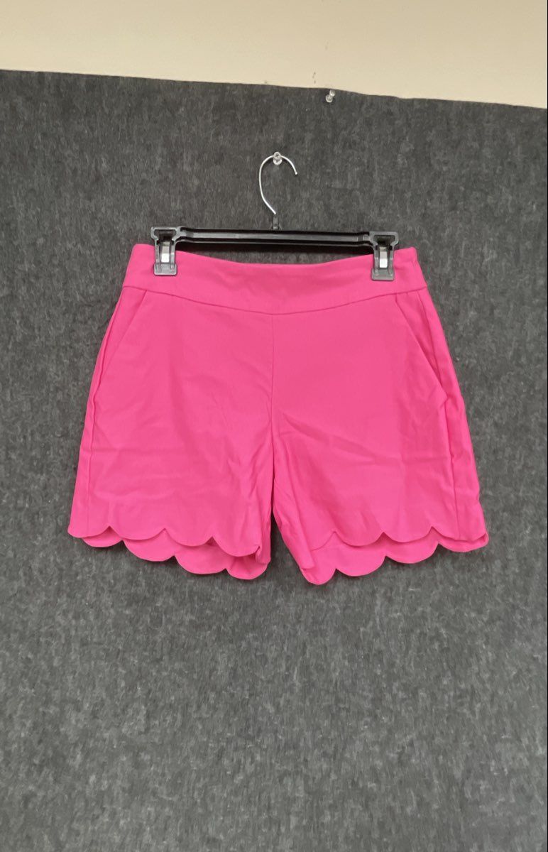 Crown & Ivy Women's Pink Scalloped Hem Shorts Size 4
