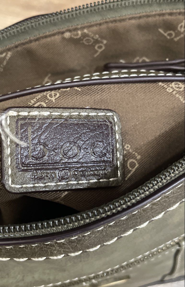 b.o.c. Olive Green Leather Crossbody Bag Whipstitch Detail Adjustable Strap