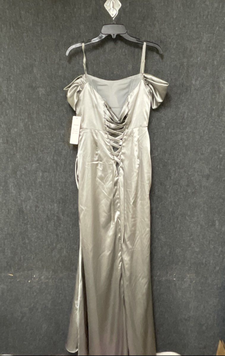 Women's Gray Shimmering Off-the-Shoulder Lace-up Back Formal Gown Dress Sz 2 NWT