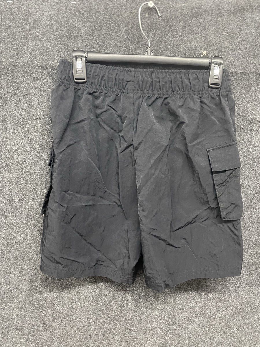 Nike Men's Air Utility Repel Black Cargo Shorts Sz S DM6247-010