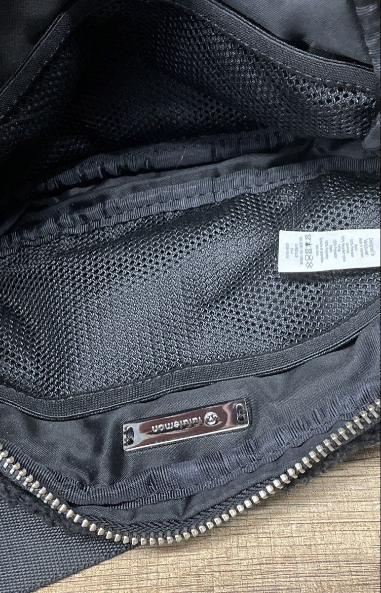 Lululemon Black Fleece Sherpa Everywhere Belt Bag 1L Pouch Silver Hardware