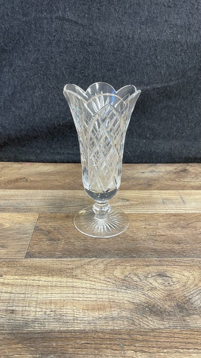 Crystel Cathedral Suite Pattern Glass Vase