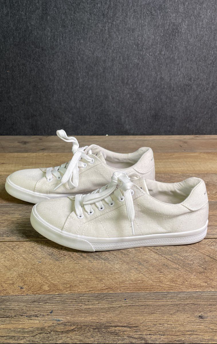 Tommy Hilfiger Twfealee Cream Canvas Low Top Sneakers Women's Size 7.5