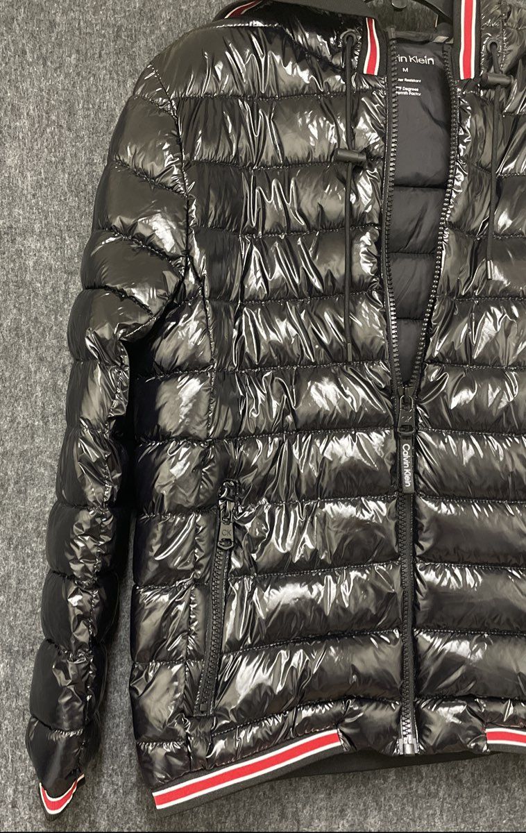 Calvin Klein Men's Black Shiny Hooded Puffer Jacket Water Resistant Sz M