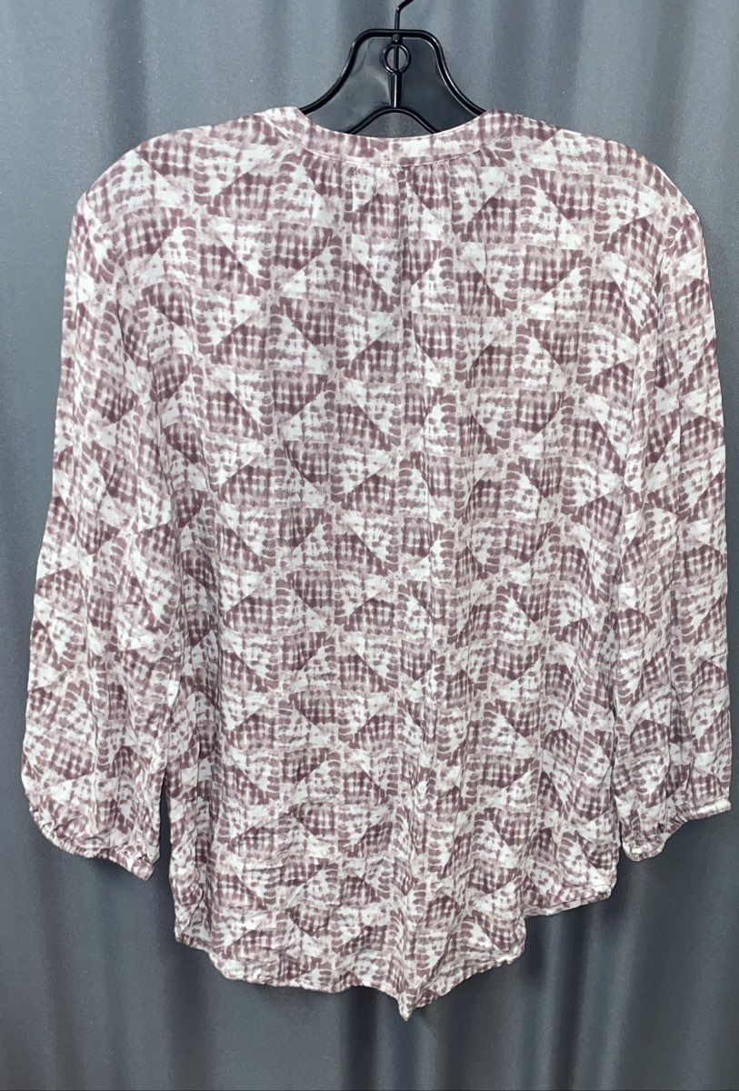 Sonoma Women's Pink White Geometric Rayon Long Sleeve Button Up Shirt Sz M