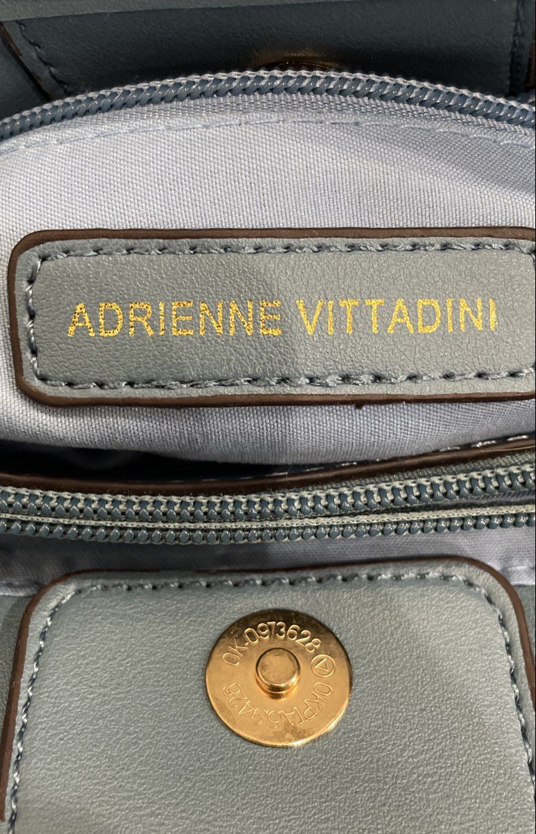 Adrienne Vittadini White Woven Fabric Blue Trim Tote Bag Gold Hardware
