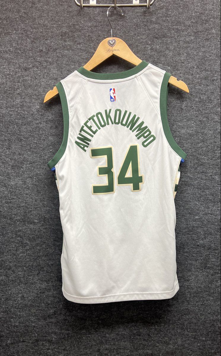 Nike Giannis Antetokounmpo Milwaukee Bucks #34 Association Jersey Boys L 14/16
