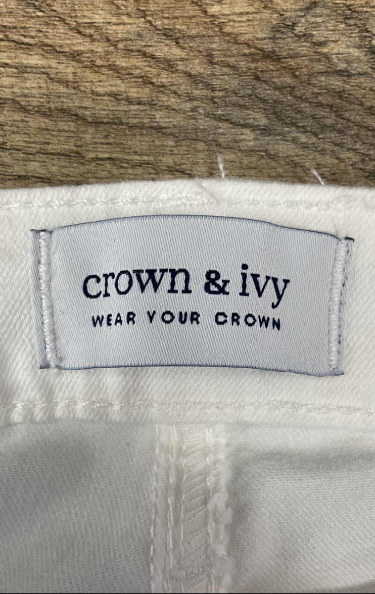 Crown & Ivy Women's White Mid-Rise Skinny Premium Denim Jeans NWT Size 8
