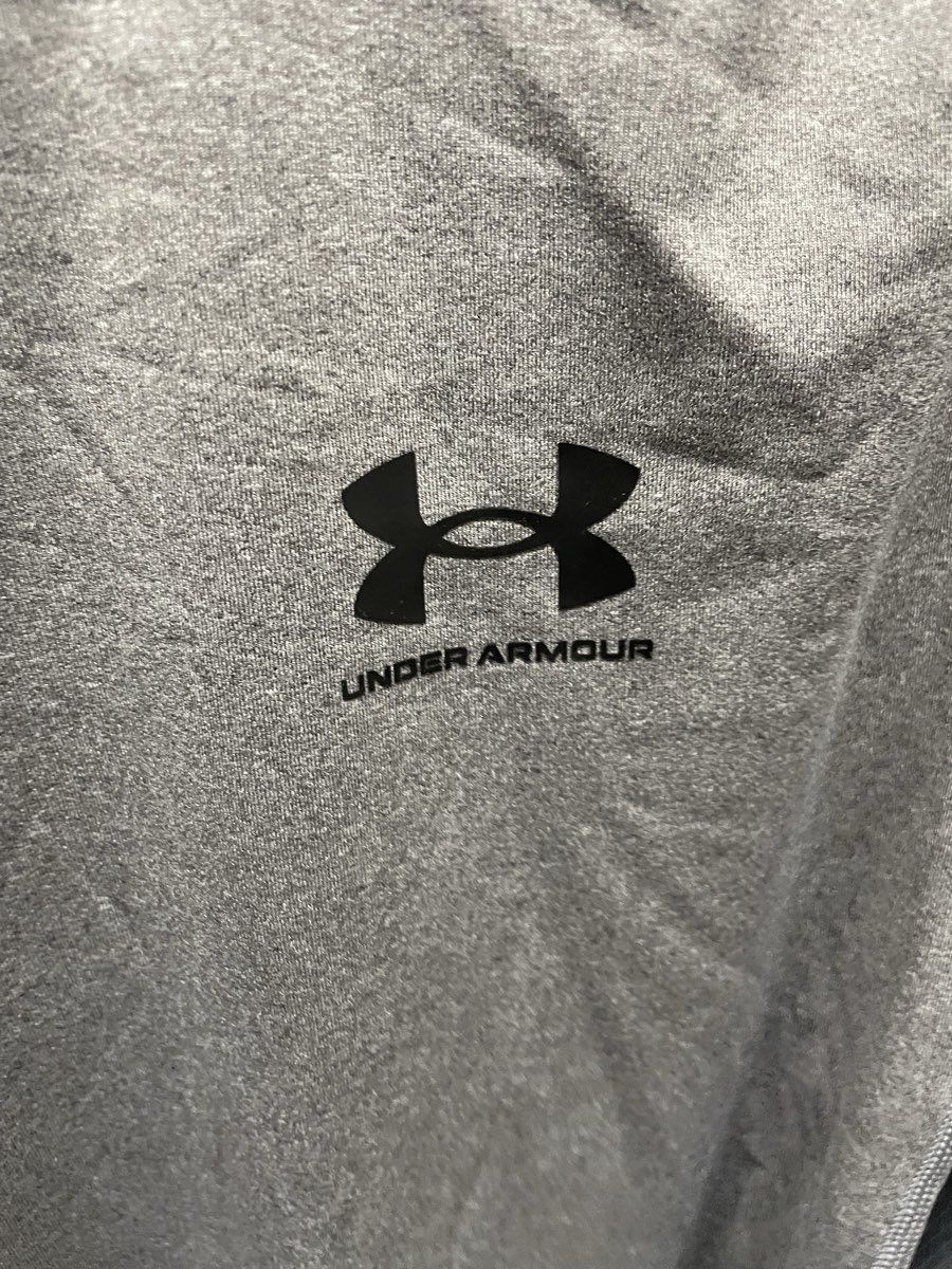 Under Armour Men's Heat Gear Gray Short Sleeve Compression Shirt Size XL