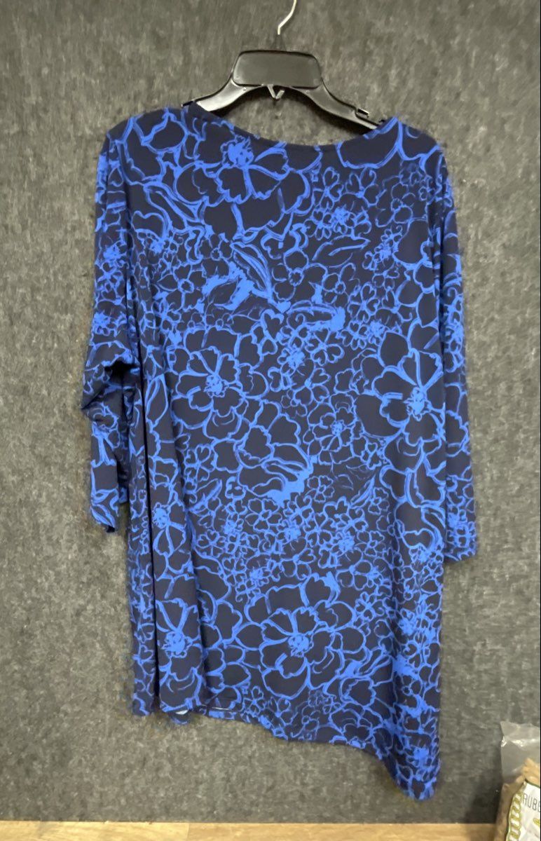 Susan Graver Women's Blue Black Floral Print V-Neck Knot Detail Top Sz 2X