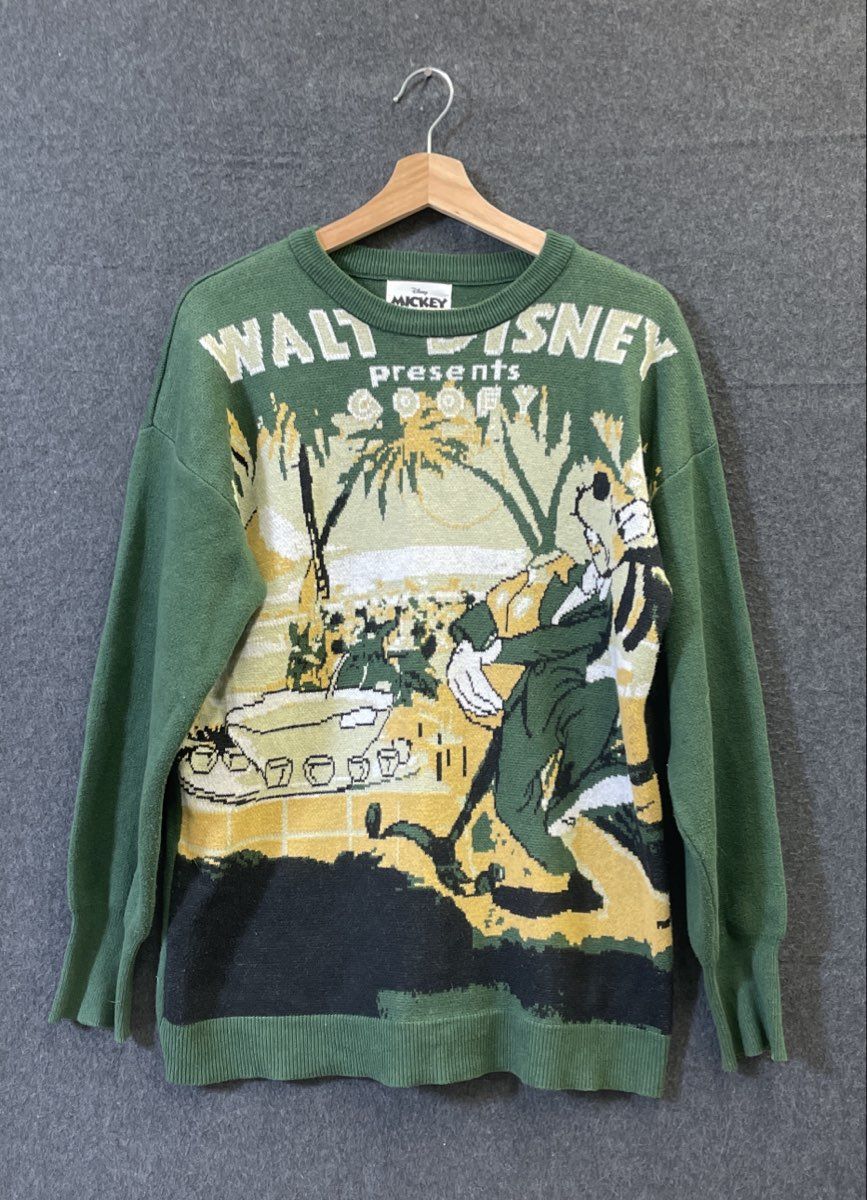 Disney Mickey Mouse Men's Green Goofy Golfing Graphic Crewneck Sweater Sz XS