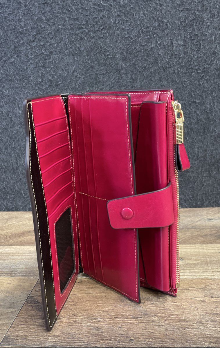Yafeige Magenta Patent Leather Bifold Organizer Wallet Gold Hardware