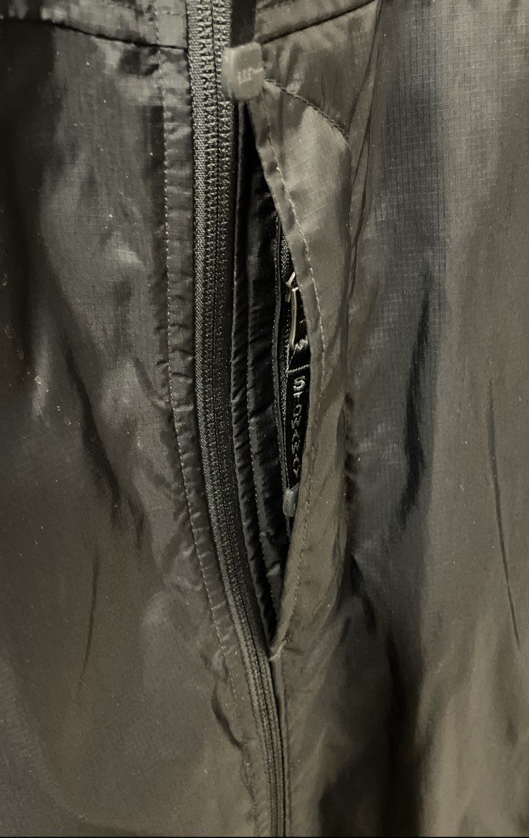L.L. Bean Men's Black Stowaway Windbreaker Jacket Full Zip Packable Nylon Sz S