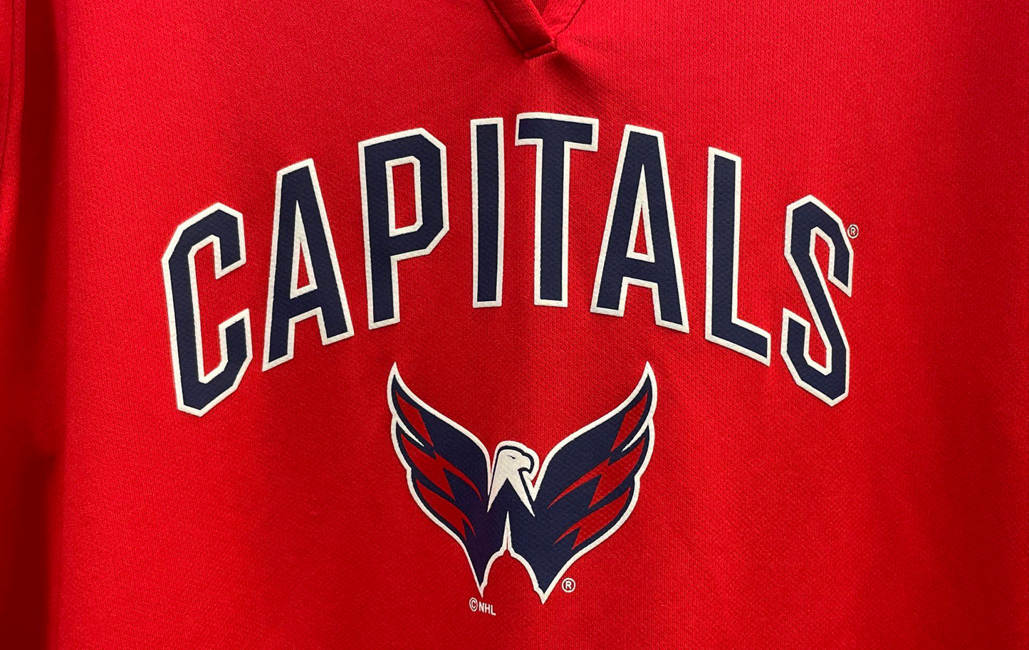 Fanatics NHL Women's Washington Capitals Red V-Neck Long Sleeve Jersey Shirt XL