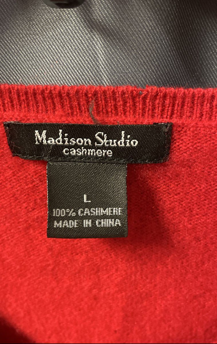 Madison Studio Women's Red 100% Cashmere V-Neck Button Henley Sweater Sz L