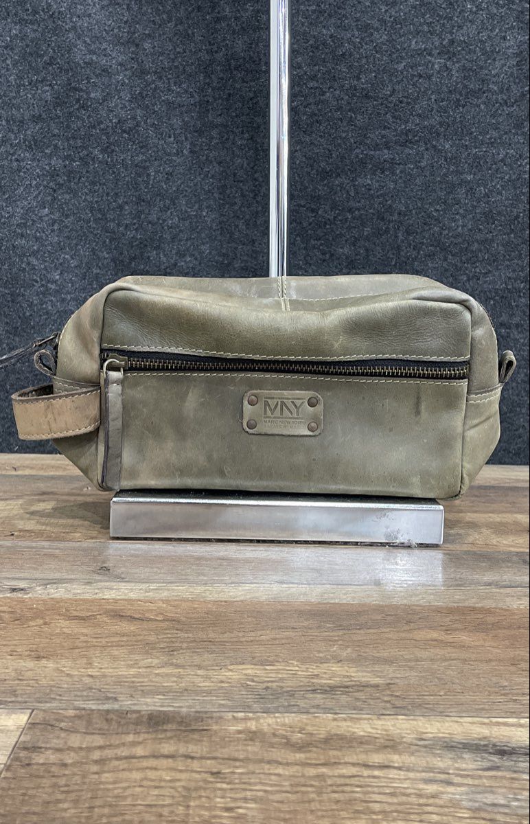 Marc New York MNY Grey Leather Dopp Kit Toiletry Bag Travel Organizer Pouch