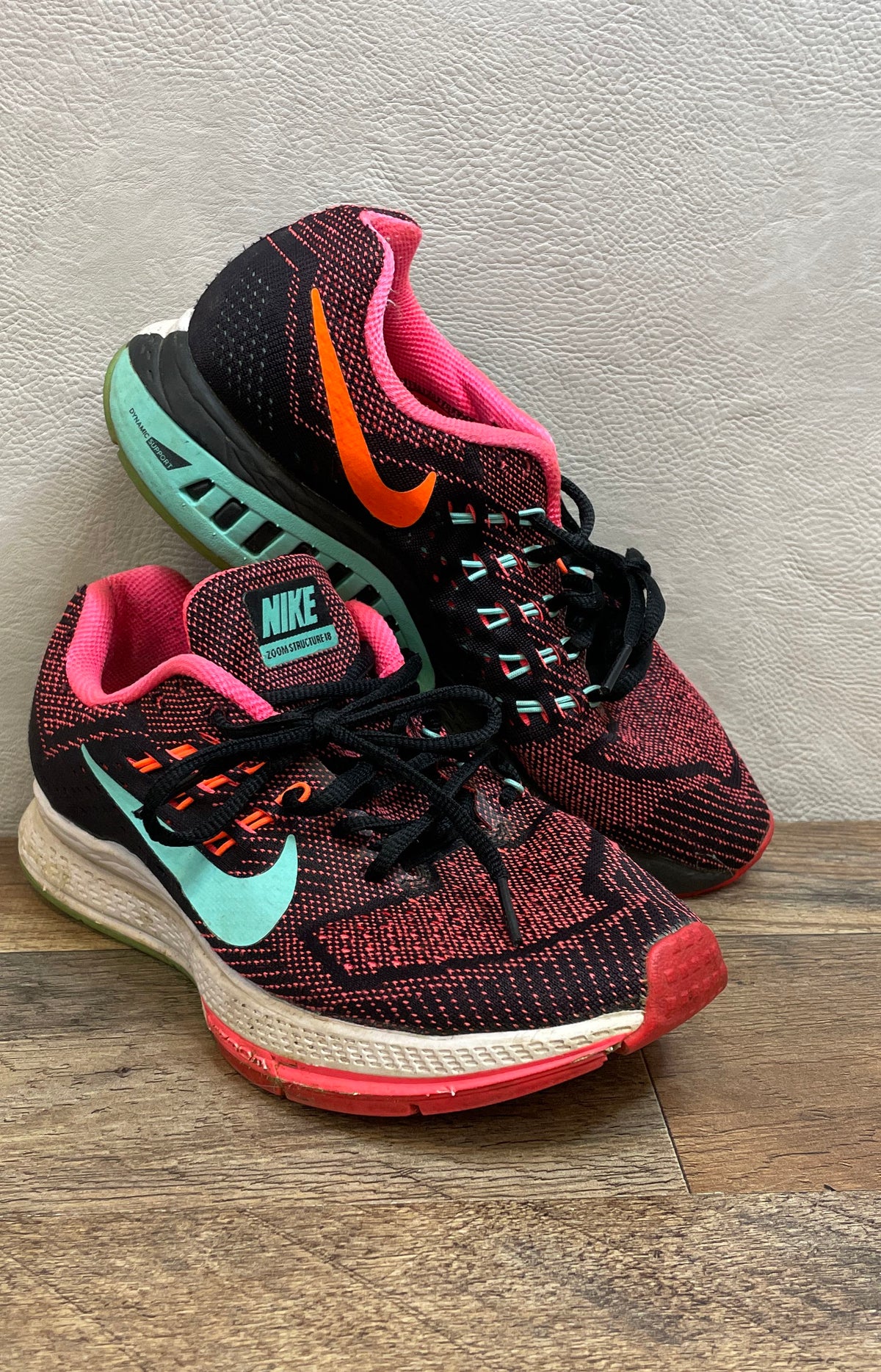 Nike Air Zoom Structure 18 Black Pink Jade Women's Running Shoes Size 6