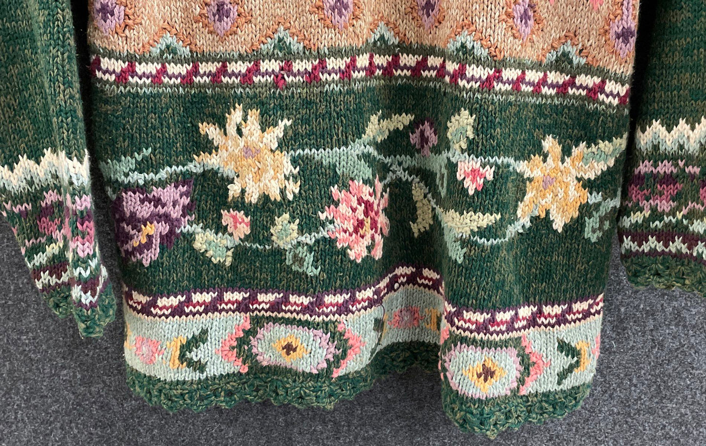Vintage 90s Tiara Petites Women's Green Floral Knit Ramie Cotton Sweater Sz L