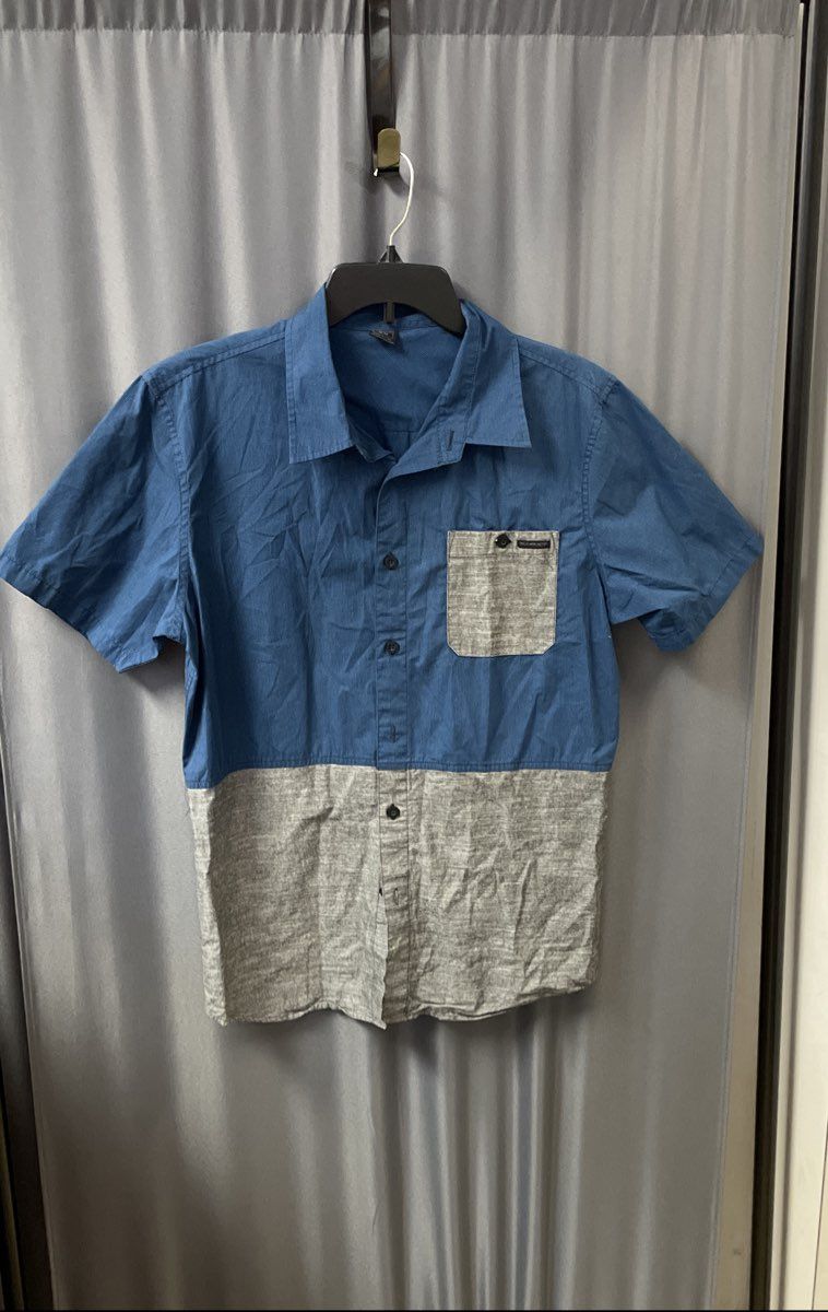 Oakley Men's Short Sleeve Button Down Shirt Blue Gray Colorblock Grid Sz M